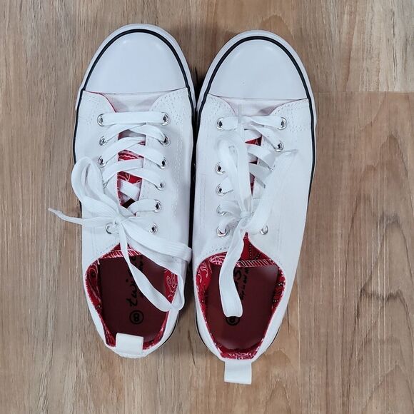 💜Twisted White & Red Paisley Double Tongue Sneakers Size 8 - Picture 9 of 14
